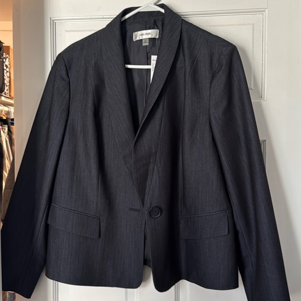 matching business set!  size 16